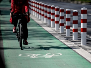 Nước Đức mở đường quốc lộ dành riêng cho… xe đạp