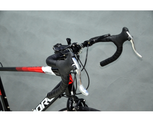 Xe đạp đua ADORE RA500: Khung Nhôm, Group SHIMANO 2x7 tốc độ, Đùi đĩa nhôm PROWHEEL, Vành Nhôm 2 lớp, Lốp CST 700x23C